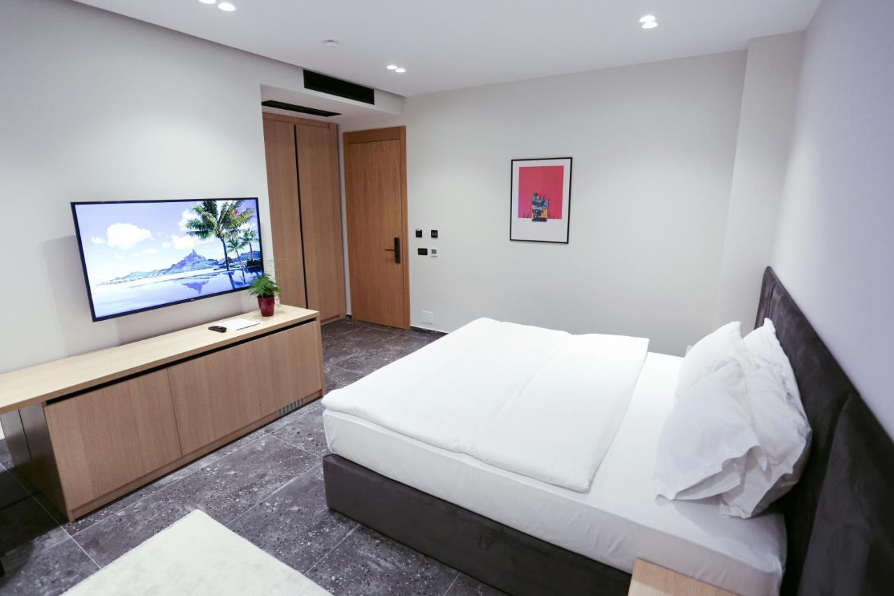 Hotel 12 Gjakova Eksteriør billede