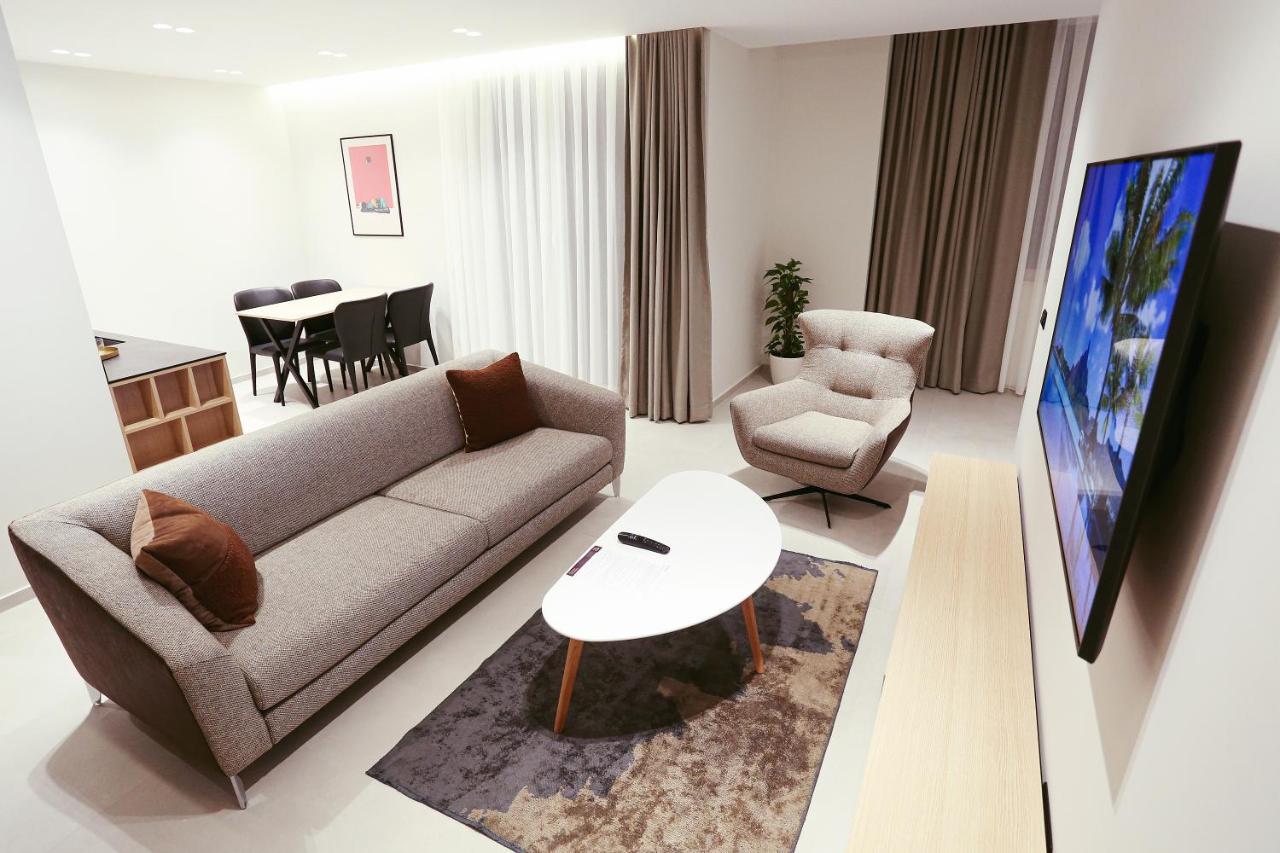 Hotel 12 Gjakova Eksteriør billede