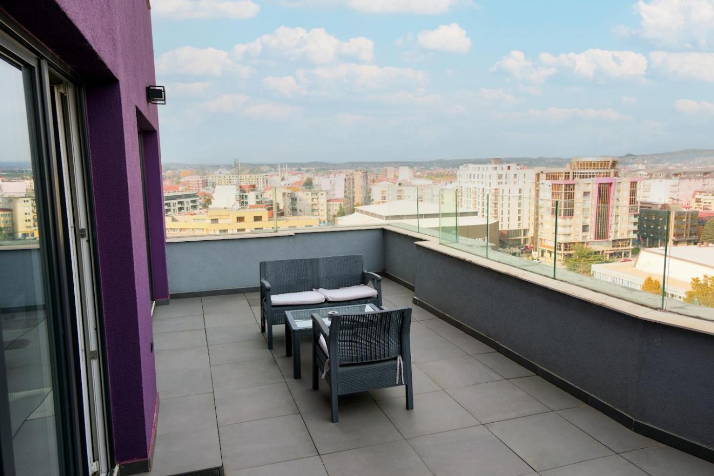 Hotel 12 Gjakova Eksteriør billede